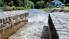 Vltavou v těchto dnech protéká více vody než je běžné. Mohou za to deště z... Vltavou v těchto dnech protéká více vody než je běžné. Mohou za to deště z...