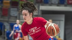 Simona Sklenářová na tréninku českých basketbalistek. Simona Sklenářová na tréninku českých basketbalistek.