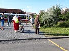 Z důvodu rekonstrukce tramvajové trati se u metra Strašnická přesunula i zastávka autobusu. Z důvodu rekonstrukce tramvajové trati se u metra Strašnická přesunula i zastávka autobusu.