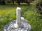 V říjnu 2019 byla do oblíbené Jiráskovy Aleje v Praze 10 - Strašnicích na Sídlišti Solidarita nainstalována dvě pítka. I přes uvolnění koronavirových opatření jsou stále mimo provoz. Poteče z nich voda ještě letos? V říjnu 2019 byla do oblíbené Jiráskovy Aleje v Praze 10 - Strašnicích na Sídlišti Solidarita nainstalována dvě pítka. I přes uvolnění koronavirových opatření jsou stále mimo provoz. Poteče z nich voda ještě letos?