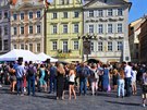 Pouliční festival Praha žije hudbou se od čtvrtka konal v centru města, např. na Malostranské, na Kampě nebo na Staroměstském náměstí. Posluchači házeli muzikantům peníze do klobouku. Festival nabídl desítky vystoupení v ulicích Prahy. Pouliční festival Praha žije hudbou se od čtvrtka konal v centru města, např. na Malostranské, na Kampě nebo na Staroměstském náměstí. Posluchači házeli muzikantům peníze do klobouku. Festival nabídl desítky vystoupení v ulicích Prahy.