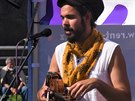 Pouliční festival Praha žije hudbou se od čtvrtka konal v centru města, např. na Malostranské, na Kampě nebo na Staroměstském náměstí. Posluchači házeli muzikantům peníze do klobouku. Festival nabídl desítky vystoupení v ulicích Prahy. Pouliční festival Praha žije hudbou se od čtvrtka konal v centru města, např. na Malostranské, na Kampě nebo na Staroměstském náměstí. Posluchači házeli muzikantům peníze do klobouku. Festival nabídl desítky vystoupení v ulicích Prahy.