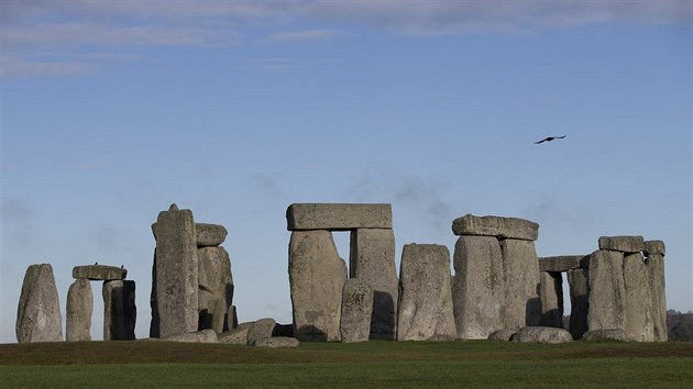 Pamtka Stonehenge ron pitahuje na milion nvtvnk.