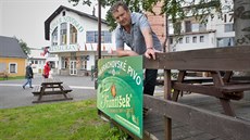 Majitel sklárny v Harrachově František Novosad říká, že v USA mají nejvíce... Majitel sklárny v Harrachově František Novosad říká, že v USA mají nejvíce...