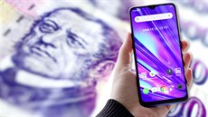Za méně než 5 000 korun lze dnes pořídit velmi dobrý smartphone. Za méně než 5 000 korun lze dnes pořídit velmi dobrý smartphone.