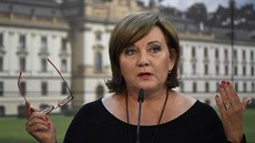 Ministryně financí Alena Schillerová (za ANO) hovoří na tiskové konferenci po... Ministryně financí Alena Schillerová (za ANO) hovoří na tiskové konferenci po...