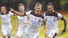 James Ward-Prowse ze Southamptonu se raduje z gólu v zápase s Watfordem. James Ward-Prowse ze Southamptonu se raduje z gólu v zápase s Watfordem.
