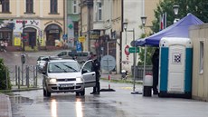 Situaci na hranicích s Polskem ve Slezsku v pondělí provázely zmatky. Situaci na hranicích s Polskem ve Slezsku v pondělí provázely zmatky.