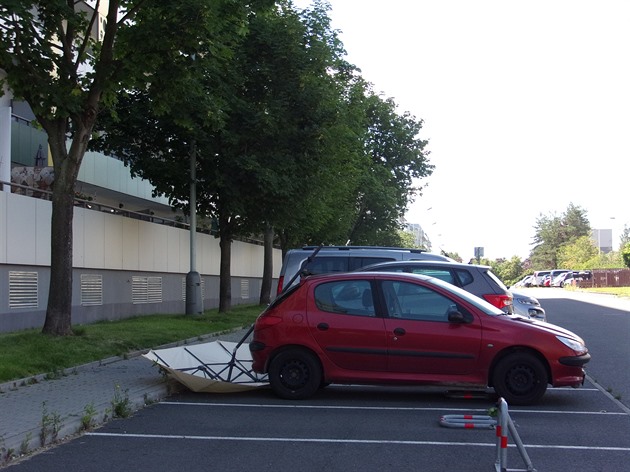 Foukal, foukal větříček. Nebo nový přívěs.