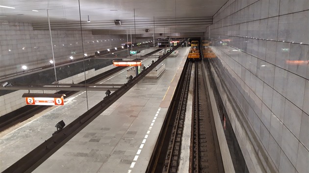 Až do neděle 12.07.2020 je na lince metra C přerušen provoz v úseku Pražského Povstání - Hlavní nádraží. Je nasazen jako tradičně náhradní autobus X-C a v terénu jsou informátoři DPP.