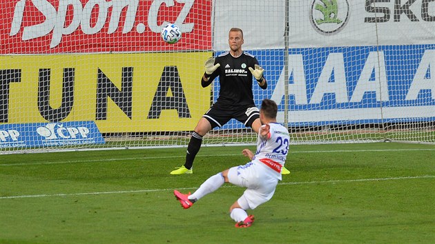 Lukáš Budínský posílá Mladou Boleslav do vedení proti Bohemians. Lukáš Budínský posílá Mladou Boleslav do vedení proti Bohemians.