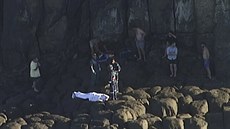 Na australském pobřeží zemřel po napadení žralokem potápěč. (4. července 2020) Na australském pobřeží zemřel po napadení žralokem potápěč. (4. července 2020)