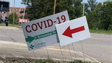 Testovací centrum na koronavirus v Alabamě (11. dubna 2020) Testovací centrum na koronavirus v Alabamě (11. dubna 2020)