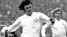 Karel Jarůšek dal v mistrovské brněnské sezoně za Zbrojovku sedm gólů. Odehrál... Karel Jarůšek dal v mistrovské brněnské sezoně za Zbrojovku sedm gólů. Odehrál...