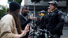 Autonomní zóna v americkém Seattlu se ve stedu po píjezdu policie zaala...