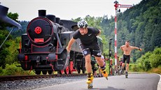 Welzlův kvadriatlon se skládá ze tří kilometrů běhu, šesti set metrů plavání,... Welzlův kvadriatlon se skládá ze tří kilometrů běhu, šesti set metrů plavání,...