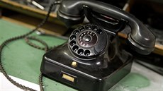Starý telefon. Ilustrační foto Starý telefon. Ilustrační foto