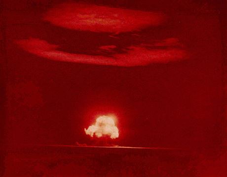 Trinity - první test jaderné zbran na svt byl proveden Ameriany v Novém...
