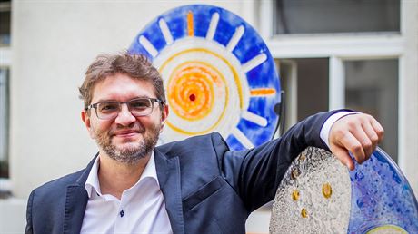 Doufám, že aktivní řízení aut přežije alespoň jako koníček, říká vědec Daniel D. Novotný z Teologické fakulty Jihočeské univerzity se podílí na... | na serveru Lidovky.cz | aktuální zprávy