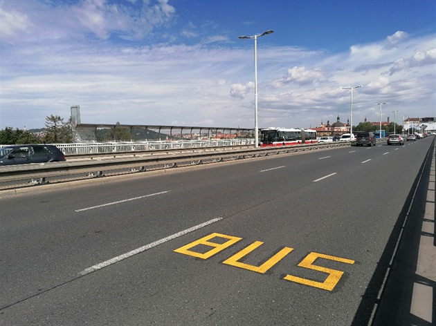 V neděli 26. 7. bude obousměrně přerušen provoz na úseku NÁDRAŽÍ HOLEŠOVICE - LETŇANY vyjede výluková tramvajová linka XC a výluková autobusová linka XC1.