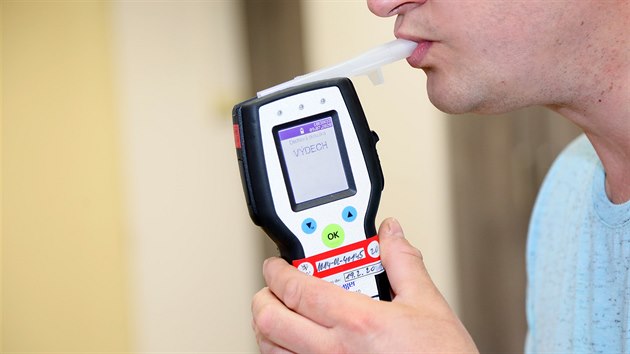 Test MF DNES zkoumal potraviny, po kterých při dechové zkoušce hrozí, že... Test MF DNES zkoumal potraviny, po kterých při dechové zkoušce hrozí, že...