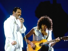 Freddie Mercury a Brian May z kapely Queen na Live Aid