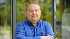 Ve věku 67 zemřel Jindřich Kabát, ministr kultury z let 1992 až 1994. (14.... Ve věku 67 zemřel Jindřich Kabát, ministr kultury z let 1992 až 1994. (14....