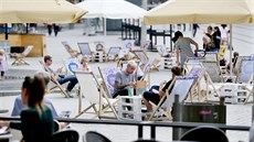 Nejen náměstí Svobody je v Brně obsypáno lidmi, kteří si užívají široké nabídky... Nejen náměstí Svobody je v Brně obsypáno lidmi, kteří si užívají široké nabídky...