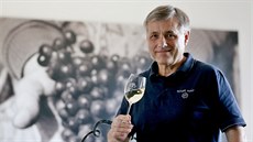 Pavel Vajčner stál u vzniku Znovínu Znojmo, dnes je jeho předsedou... Pavel Vajčner stál u vzniku Znovínu Znojmo, dnes je jeho předsedou...