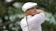 Bryson DeChambeau ve druhém kole turnaje Memorial v Dublinu. Bryson DeChambeau ve druhém kole turnaje Memorial v Dublinu.