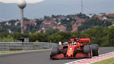 Sebastian Vettel z Ferrari v kvalifikaci F1 v Maďarsku Sebastian Vettel z Ferrari v kvalifikaci F1 v Maďarsku