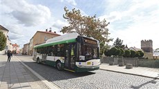 Sedm z deseti nových trolejbusů bude parciálních, čili díky trakčním bateriím... Sedm z deseti nových trolejbusů bude parciálních, čili díky trakčním bateriím...