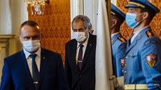 Miloš Zeman jmenoval 33 nových soudců, kteří nahradí starší kolegy odcházející... Miloš Zeman jmenoval 33 nových soudců, kteří nahradí starší kolegy odcházející...