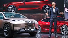 Adrian van Hooydonk při prezentaci nového modelu BMW řady 4. (10. září 2019) Adrian van Hooydonk při prezentaci nového modelu BMW řady 4. (10. září 2019)