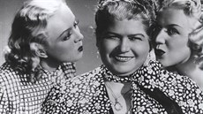 Věra Ferbasová, Antonie Nedošinská a Božena Šustrová v komedii Panna. Věra Ferbasová, Antonie Nedošinská a Božena Šustrová v komedii Panna.