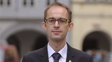 Nepříliš známý politik Jaromír Beránek je předsedou pražských Pirátů. Jako... Nepříliš známý politik Jaromír Beránek je předsedou pražských Pirátů. Jako...