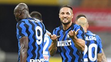 Danilo D'Ambrosio z Interu Milán se raduje ze své trefy proti Neapoli. Danilo D'Ambrosio z Interu Milán se raduje ze své trefy proti Neapoli.