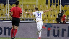 Milan Škoda slaví gól v dresu Rizesporu. Milan Škoda slaví gól v dresu Rizesporu.