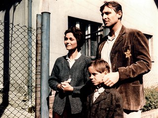 Film Smrt krásných srnců (Karel Heřmánek ztělesnil Pavlova otce, Marta... Film Smrt krásných srnců (Karel Heřmánek ztělesnil Pavlova otce, Marta...