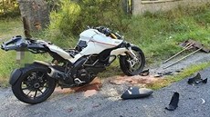 Řidič havaroval ve vysoké rychlosti. Řidič havaroval ve vysoké rychlosti.