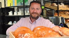Pekař Jan Mašek pokračuje v řemesle, které se v rodině dědí. Pekař Jan Mašek pokračuje v řemesle, které se v rodině dědí.
