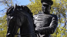 Odhalení sochy sovětského maršála Kostantina Rokossovského ve Moskvě. (6.... Odhalení sochy sovětského maršála Kostantina Rokossovského ve Moskvě. (6....