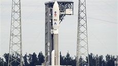 Nosič Atlas V 541 připravený na rampě na mysu Canaveral s vozítkem Perseverance... Nosič Atlas V 541 připravený na rampě na mysu Canaveral s vozítkem Perseverance...