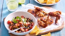 Rajčatová salsa s kuřecími křidélky Rajčatová salsa s kuřecími křidélky