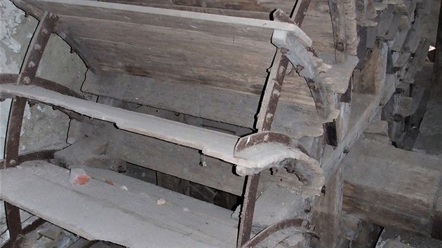 Část jedinečného soukolí v Rapotíně na Šumpersku Část jedinečného soukolí v Rapotíně na Šumpersku