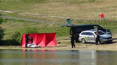 Na Hostivařské přehradě v sobotu ráno nalezli utonulého muže. (1. srpna 2020) Na Hostivařské přehradě v sobotu ráno nalezli utonulého muže. (1. srpna 2020)