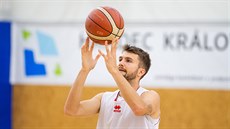 Basketbalisté Hradce Králové zahájili sezonu prvním tréninkem. Na snímku je... Basketbalisté Hradce Králové zahájili sezonu prvním tréninkem. Na snímku je...