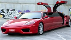 Ferrari 360 Modena prodloužené na partylimuzínu Ferrari 360 Modena prodloužené na partylimuzínu