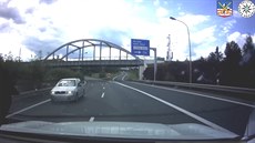 Senior jel po karlovarském průtahu v protisměru Senior jel po karlovarském průtahu v protisměru
