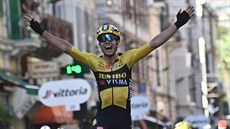 KRÁL MILÁN-SAN REMA. Wout van Aert triumfoval na italské monumentální klasice... KRÁL MILÁN-SAN REMA. Wout van Aert triumfoval na italské monumentální klasice...